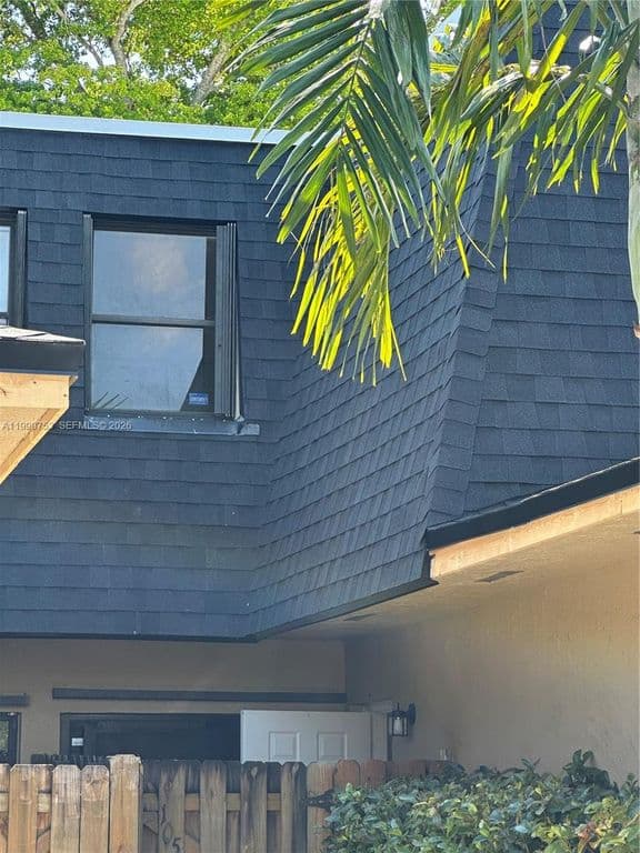 3-bedroom Property — 14261 SW 94th Circle Ln #20