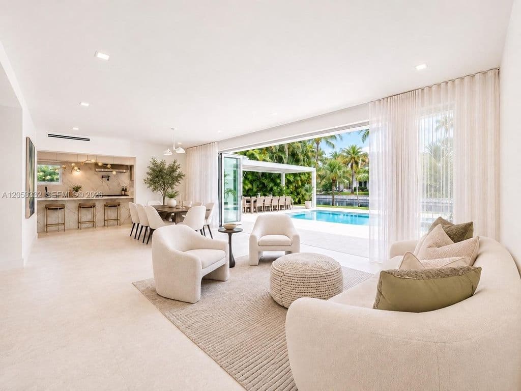 4-bedroom Single-Family Home — 2273 Bayview Ln