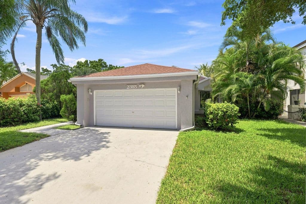3-bedroom Single-Family Home — 2385 NW 34TH Terrace