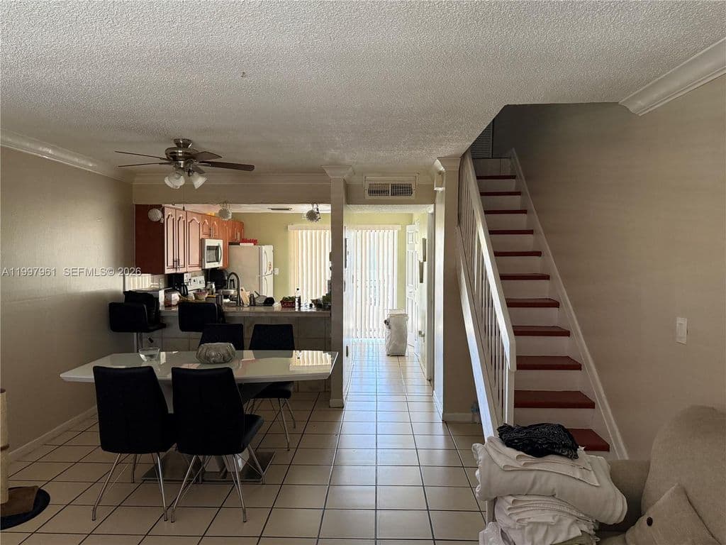 2-bedroom Condo — 1298 W 51st Pl #D-29