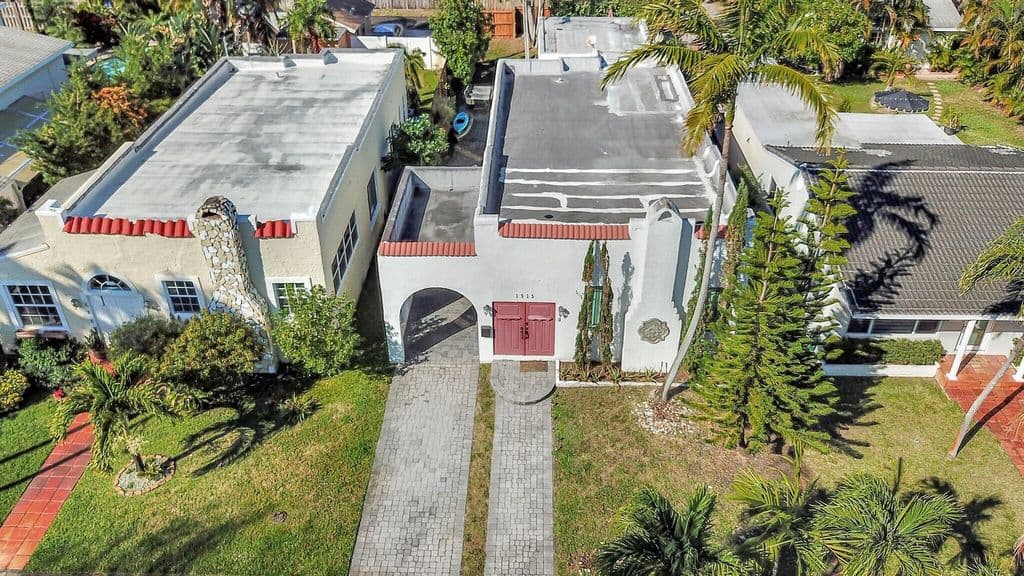 2+1 Müstakil ev — 1513 Adams Street