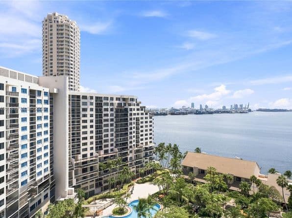 3-bedroom Condo — 520 Brickell Key Dr APT A1616, Miami, FL 33131