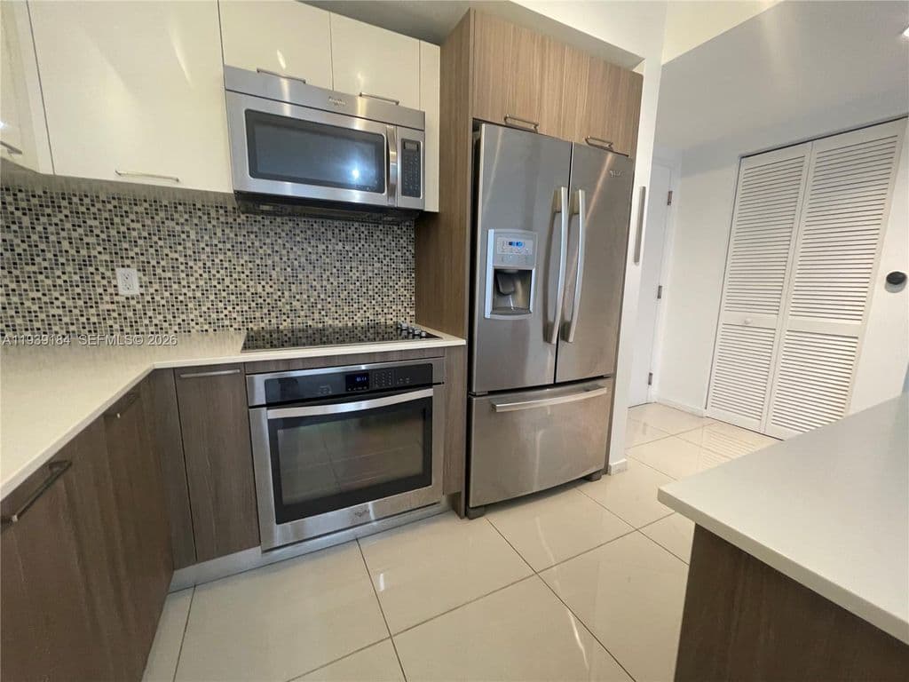 2-bedroom Condo — 5252 NW 85th Ave APT 1109