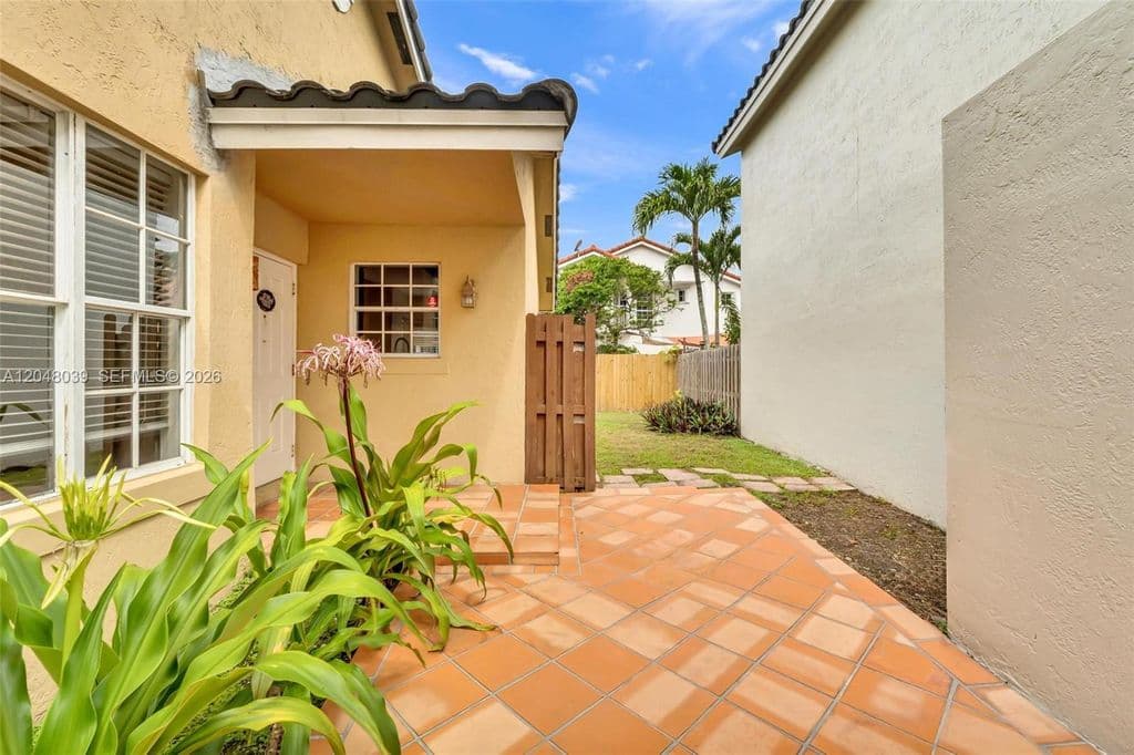 3+1 Müstakil ev — 4916 SW 154th Ave
