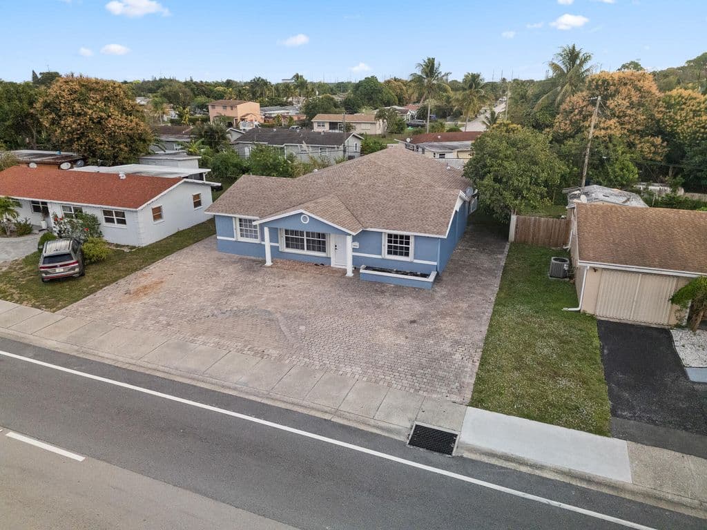 4+1 Müstakil ev — 5772 N Haverhill Road N