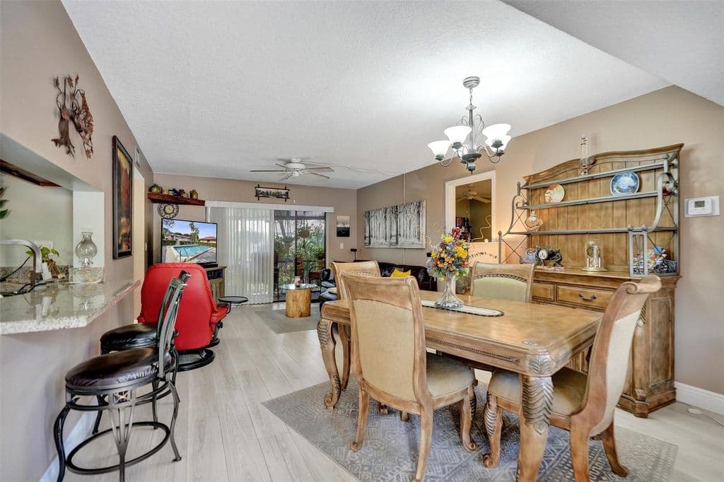 2-bedroom Condo — 9629 NW 4th Street #4a