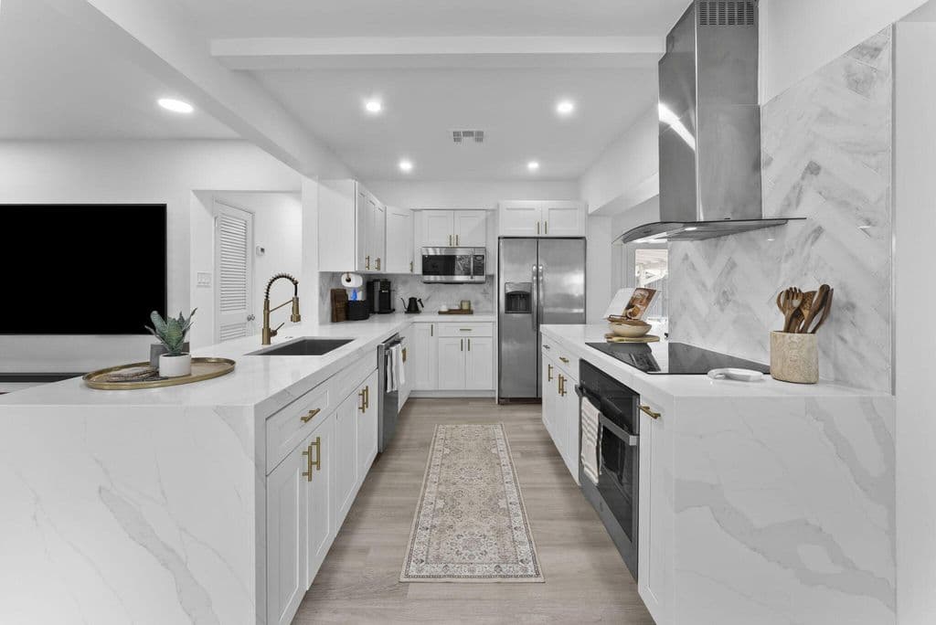 4+1 Müstakil ev — 606 SW 19th Street