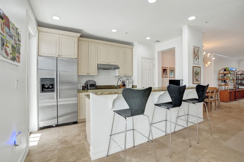 3-bedroom Property — 2730 Old Florida Trail #2730
