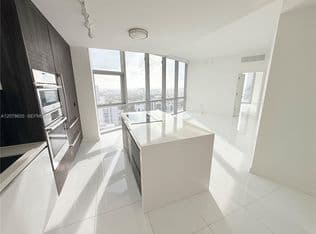 1+1 Condo — 851 NE 1st Ave Unit 3202, Miami, 33132