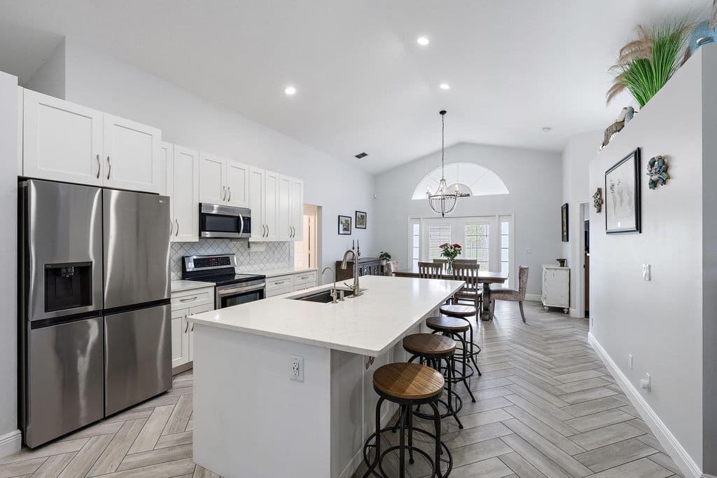 3-bedroom Single-Family Home — 1875 Oak Berry Circle