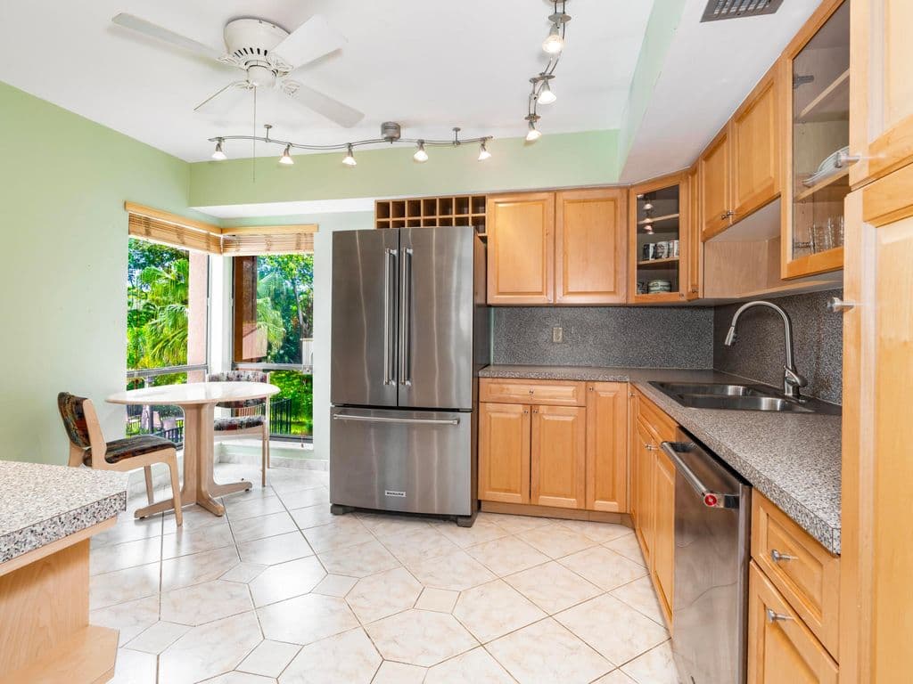 3-bedroom Condo — 6424 Pumpkin Seed Circle