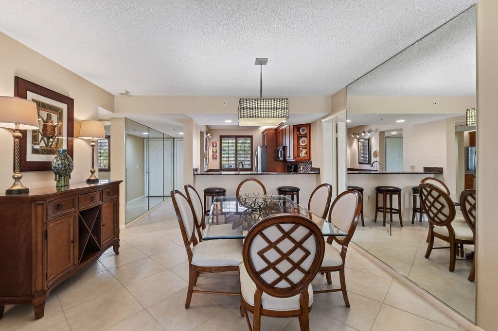 2+1 Condo — 2101 Marina Isle Way #202