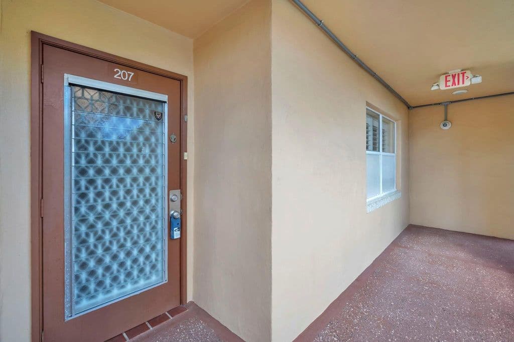 2-bedroom Condo — 9301 Sunrise Lakes Boulevard #207