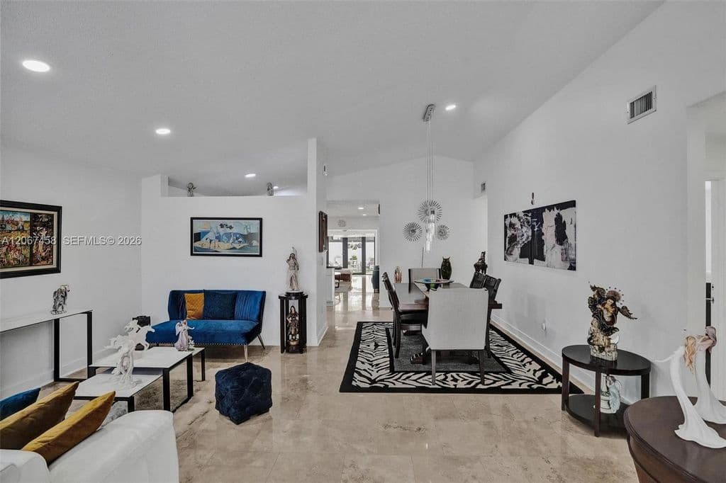 3+1 Müstakil ev — 14335 SW 112th Ter