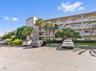 2-bedroom Condo — 3204 Portofino Pt #H2, Coconut Creek, 33066