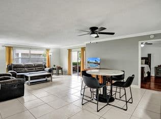 3+1 Condo — 12215 Royal Palm Boulevard #4q, Coral Springs, 33065