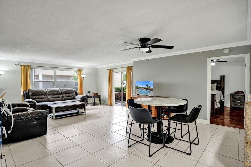 3+1 Condo — 12215 Royal Palm Boulevard #4q