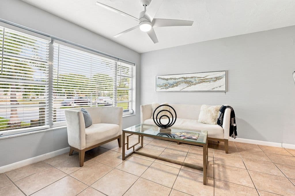 2-bedroom Single-Family Home — 2610 NE 8th Avenue