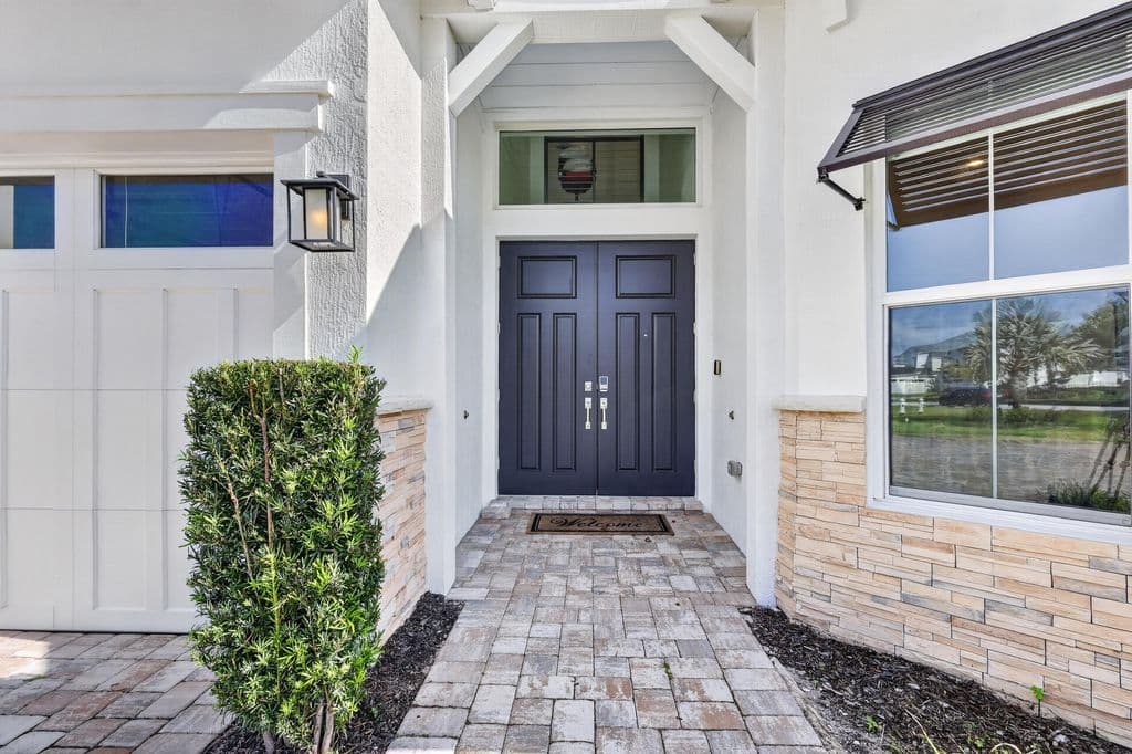 4-bedroom Single-Family Home — 20160 SE Bridgewater Drive