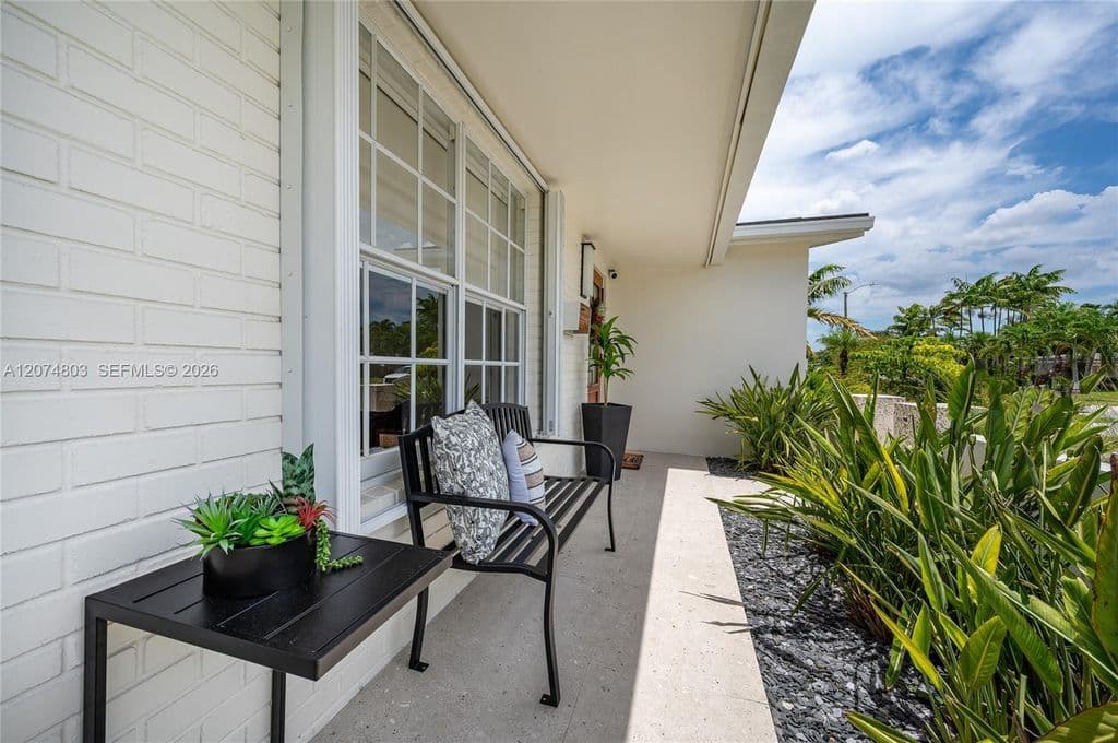 3-bedroom Single-Family Home — 9441 SW 52nd Ter