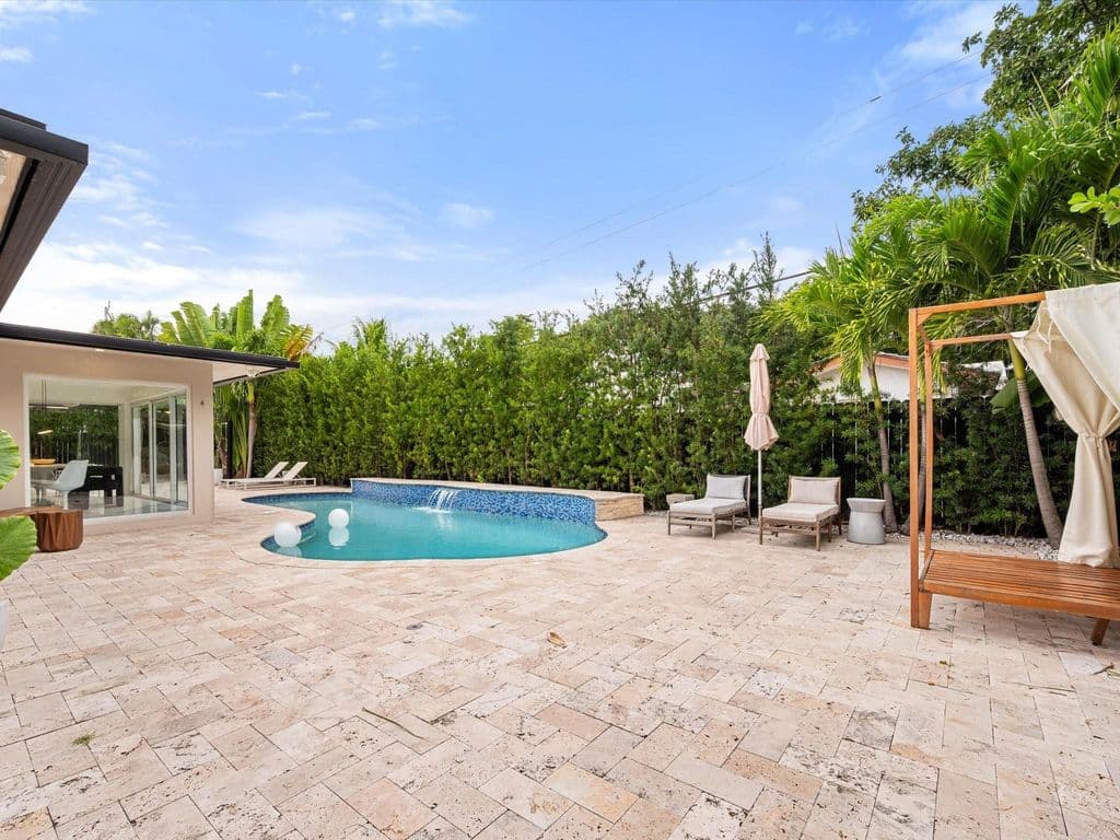 4-bedroom Single-Family Home — 2711 NE 19th Street