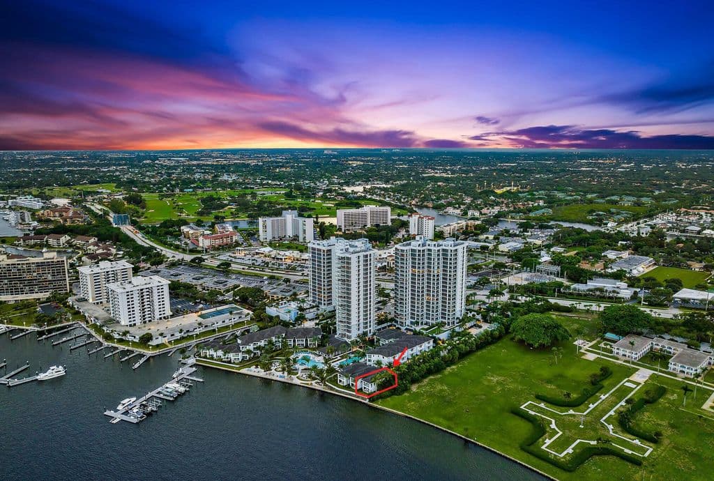 3+1 Condo — 100 Water Club Court N