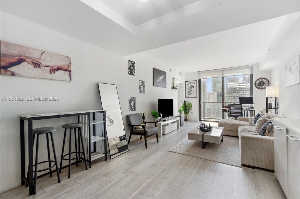 1-bedroom Condo — 55 SW 9th St Unit 3005