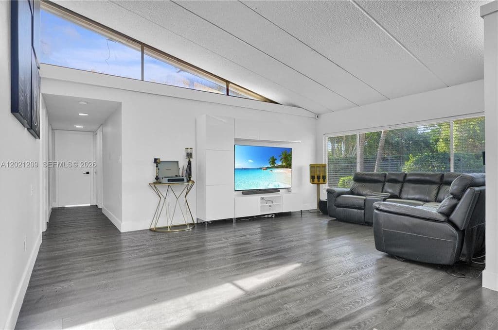 4-bedroom Single-Family Home — 19755 SW 241st Ter