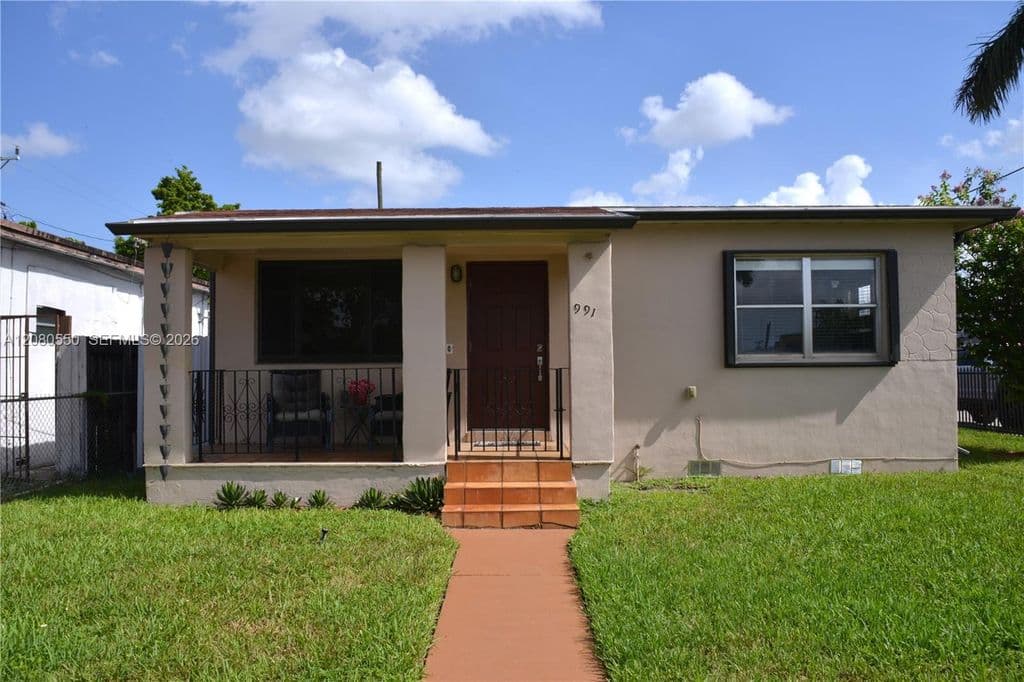 3-bedroom Single-Family Home — 991 E 47th St