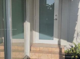 3+1 Townhouse — 7133 SW 109th Ct, Miami, 33173