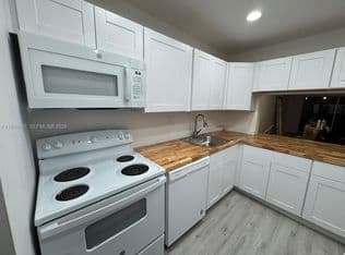 2-bedroom Condo — 8051 S Colony Cir S #210, Fort Lauderdale, 33321
