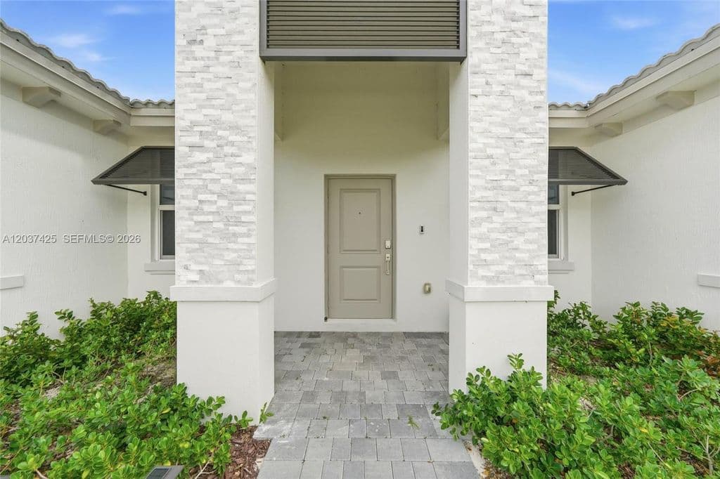 4+1 Müstakil ev — 13249 SW 189th Ter