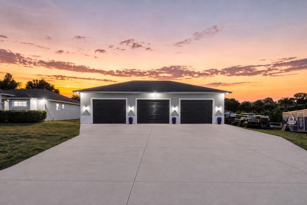 4-bedroom Single-Family Home — 12291 70th Place N