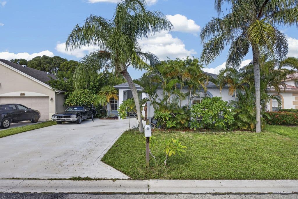 4-bedroom Single-Family Home — 1480 Lake Breeze Drive