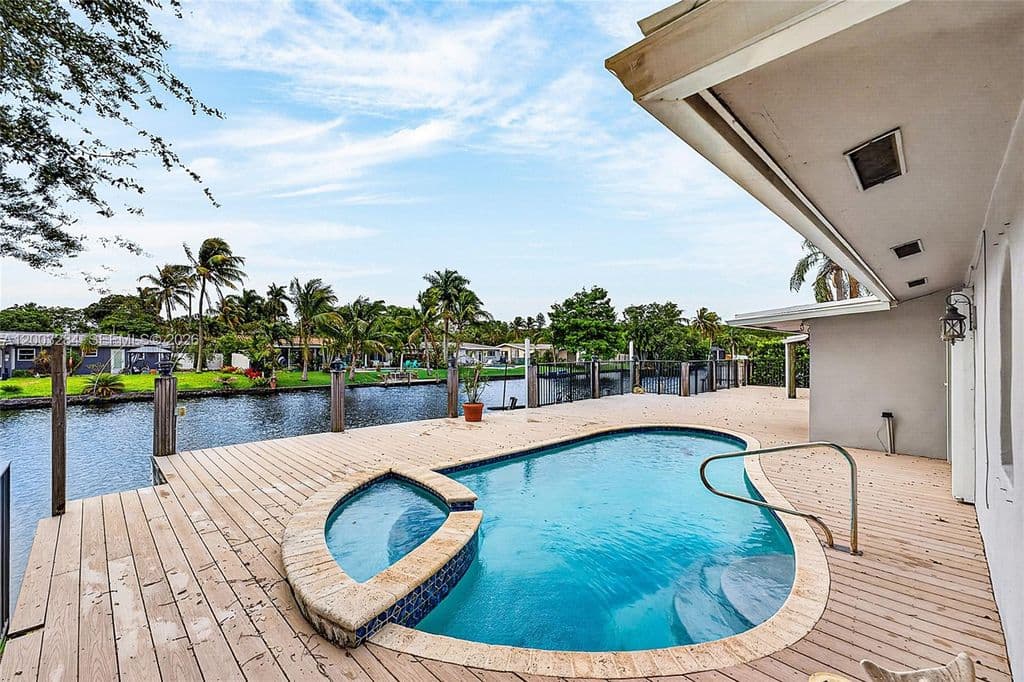 3-bedroom Single-Family Home — 2832 NW 10th Ave