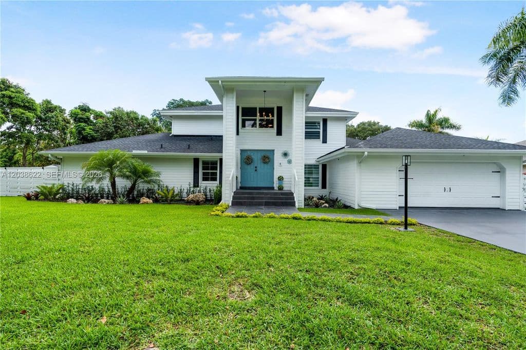 5+1 Müstakil ev — 14830 SW 149th St