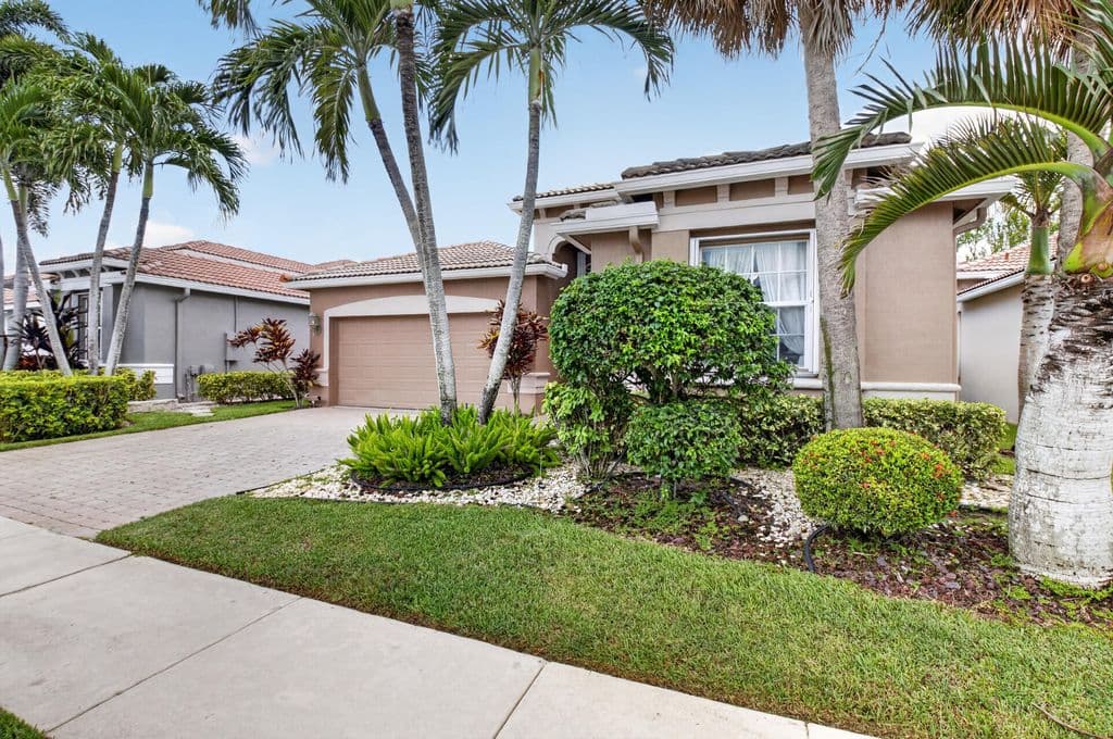 3+1 Müstakil ev — 6561 PISANO Drive