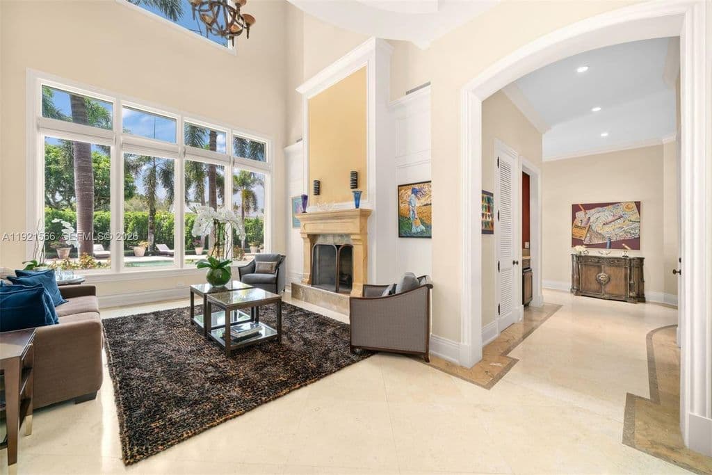 7-bedroom Single-Family Home — 8010 Ponce De Leon Rd