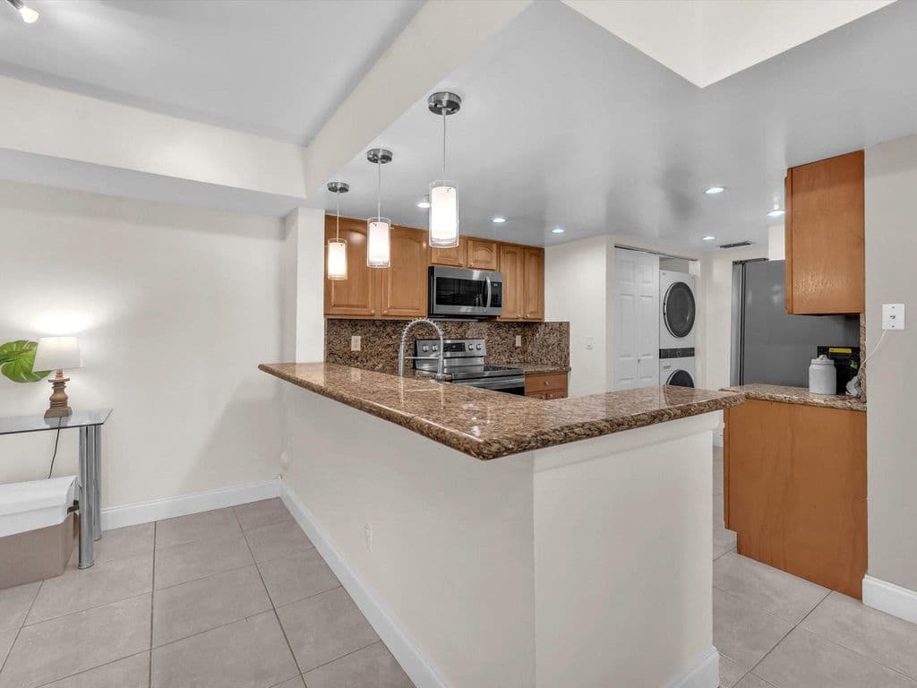 2+1 Condo — 9022 W Atlantic Boulevard #213