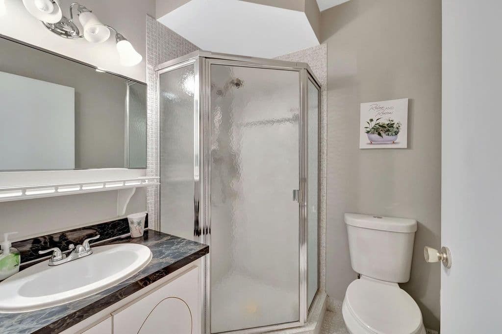 2+1 Condo — 4431 NW 16th Street #303