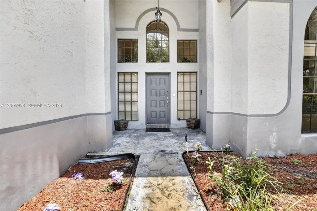 4+1 Müstakil ev — 11584 Waterford Ct