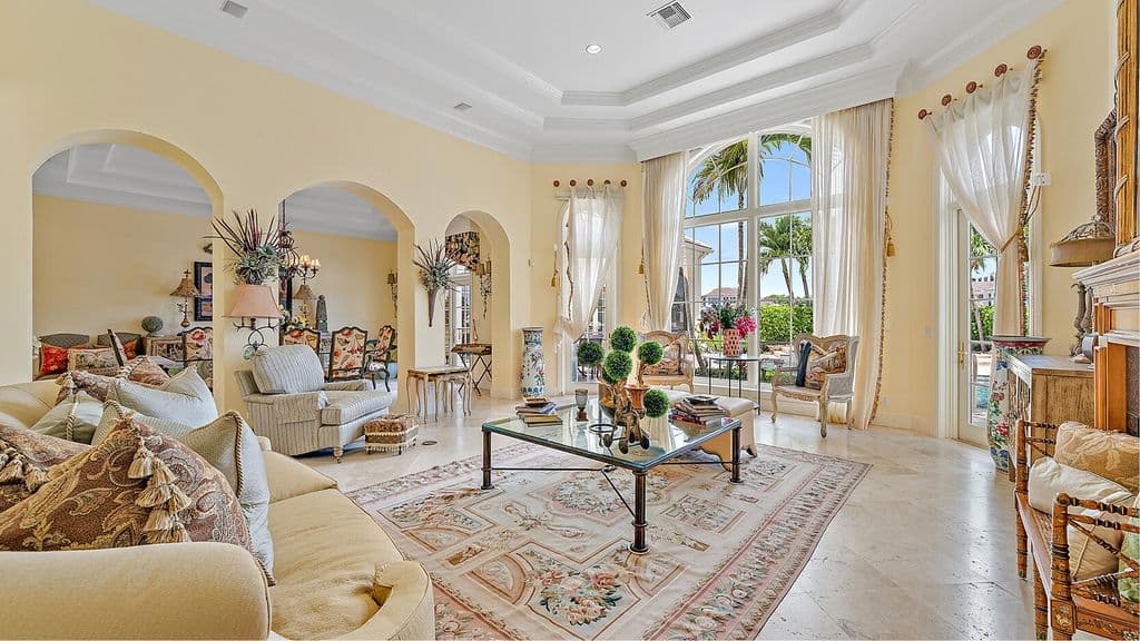 5+1 Müstakil ev — 1327 LAKE WORTH Lane