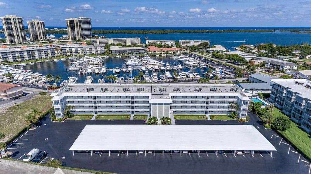 2-bedroom Condo — 907 Marina Drive #402
