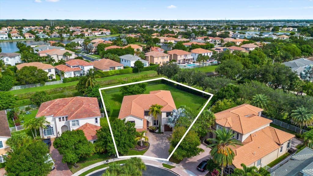 6+1 Müstakil ev — 1215 Creekside Drive