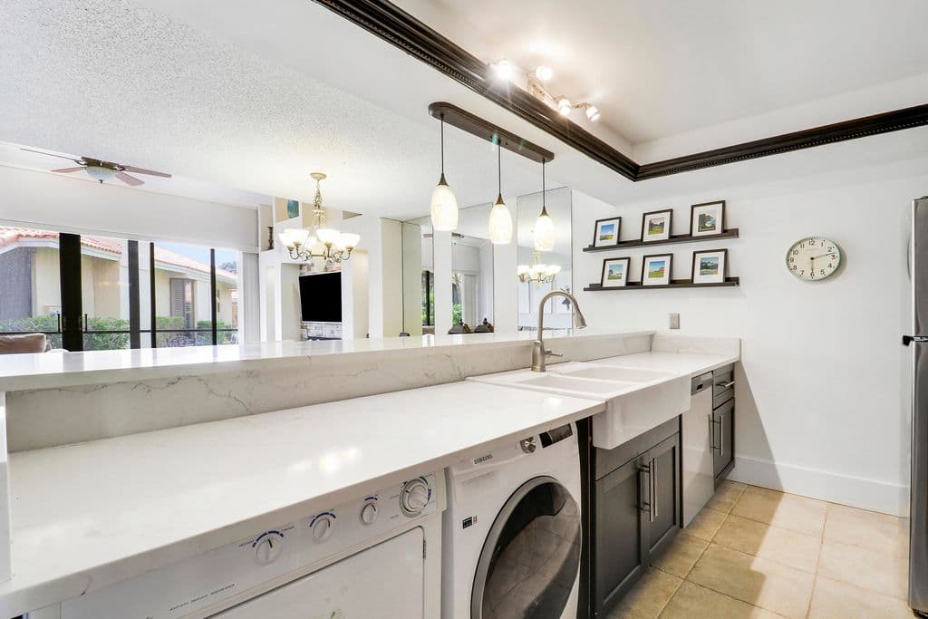 2-bedroom Property — 127 Old Meadow Way