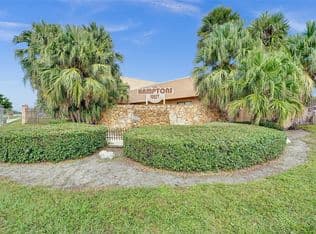 3-bedroom Condo — 8010 Hampton Blvd APT 211, North Lauderdale, 33068