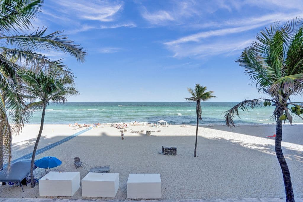 2+1 Condo — 2301 S Ocean Drive #1408