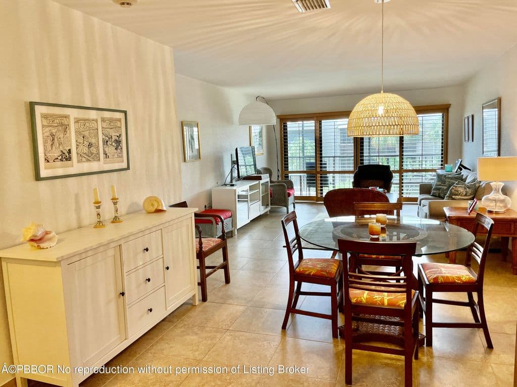 2-bedroom Condo — 3605 S Ocean Blvd APT 311