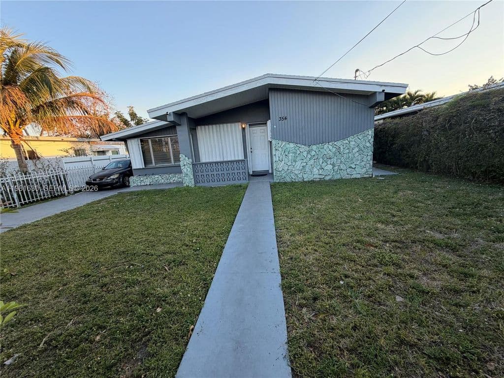 3-bedroom Single-Family Home — 354 NE 173rd St