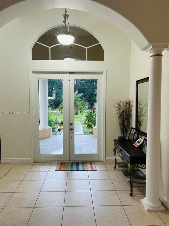 4-bedroom Single-Family Home — 13754 48th Ct N